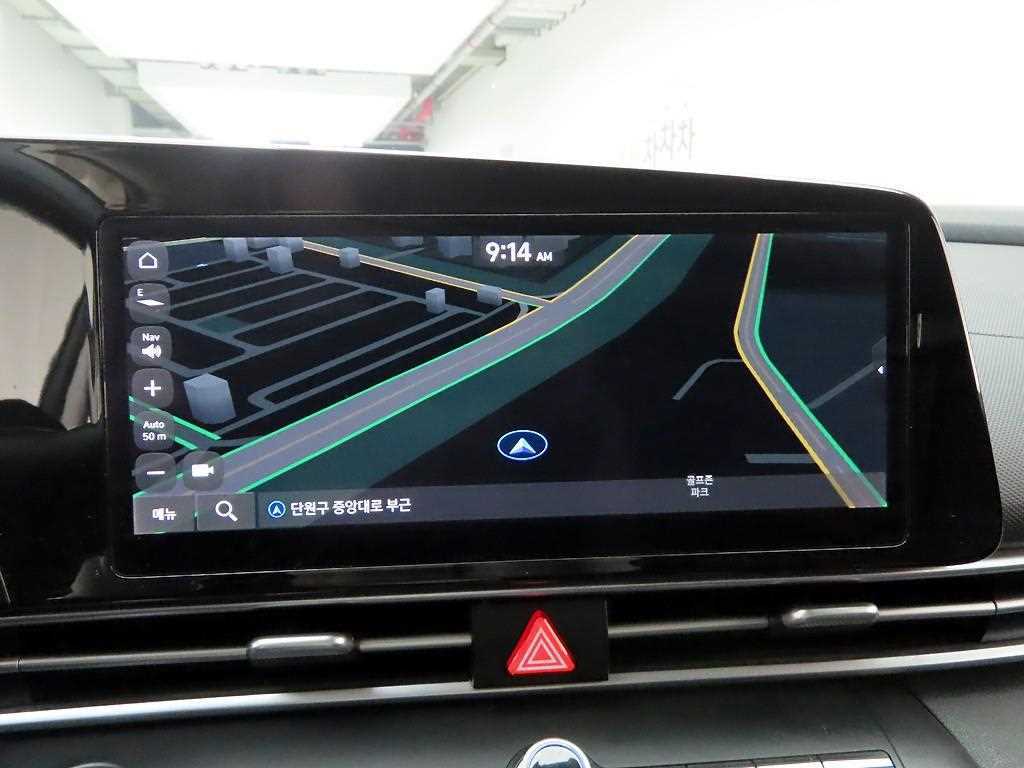 HYUNDAI Avante - Vista 8