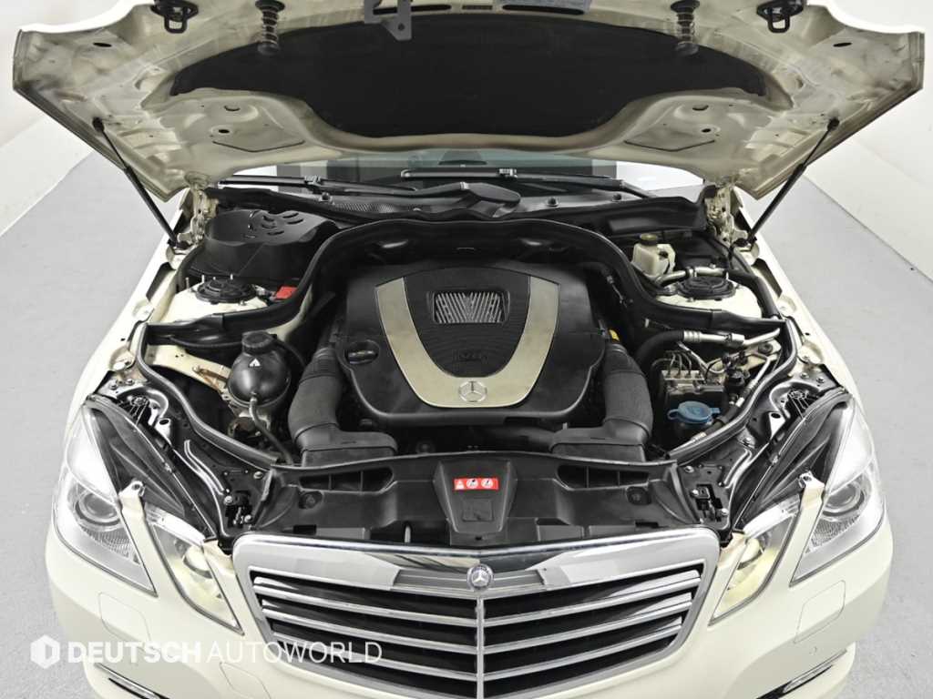 Mercedes Benz E class - Vista 6