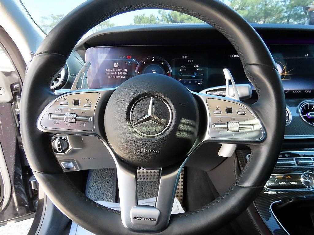 Mercedes Benz CLS Class - Vista 8