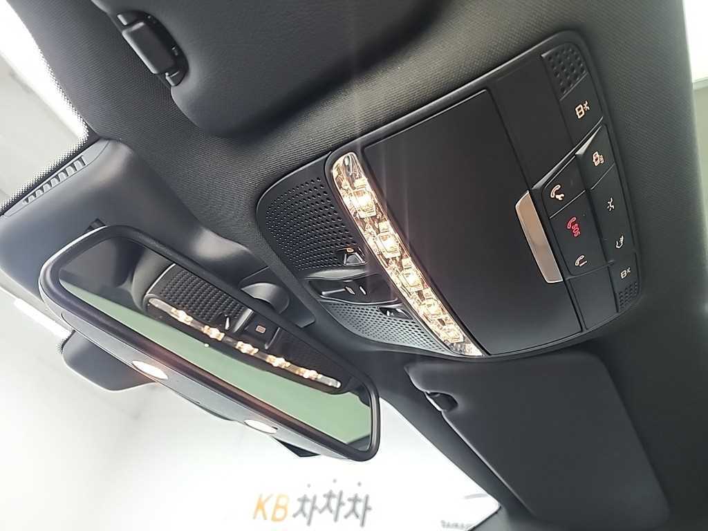 Mercedes Benz C Class 2018 Blanco - Importación desde Corea - HF Imports Iquique - Foto 16