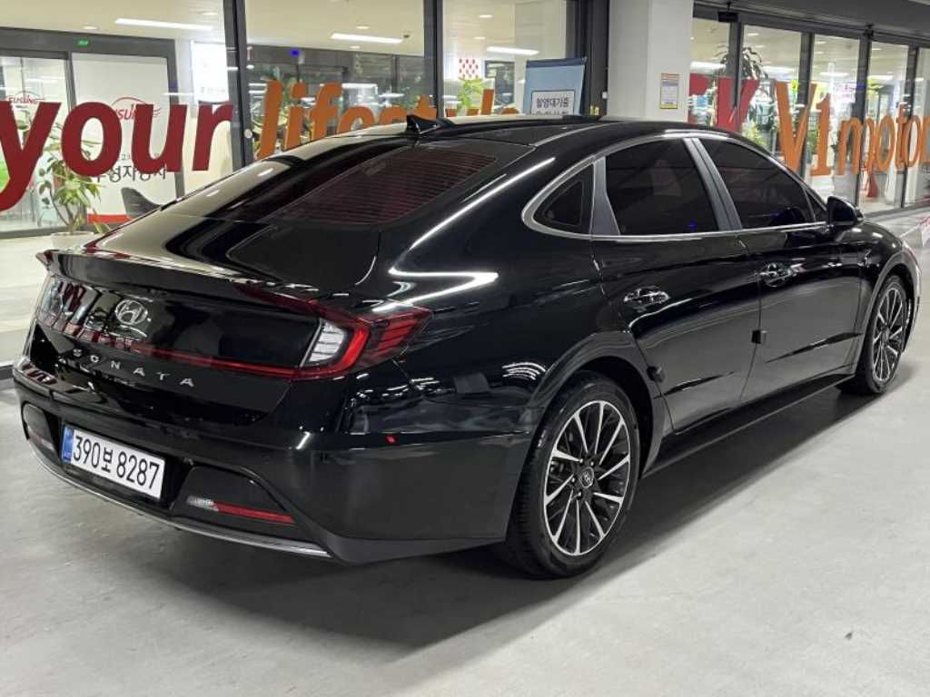 HYUNDAI Sonata - Vista 4