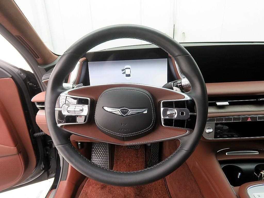 Genesis G90 - Vista 10