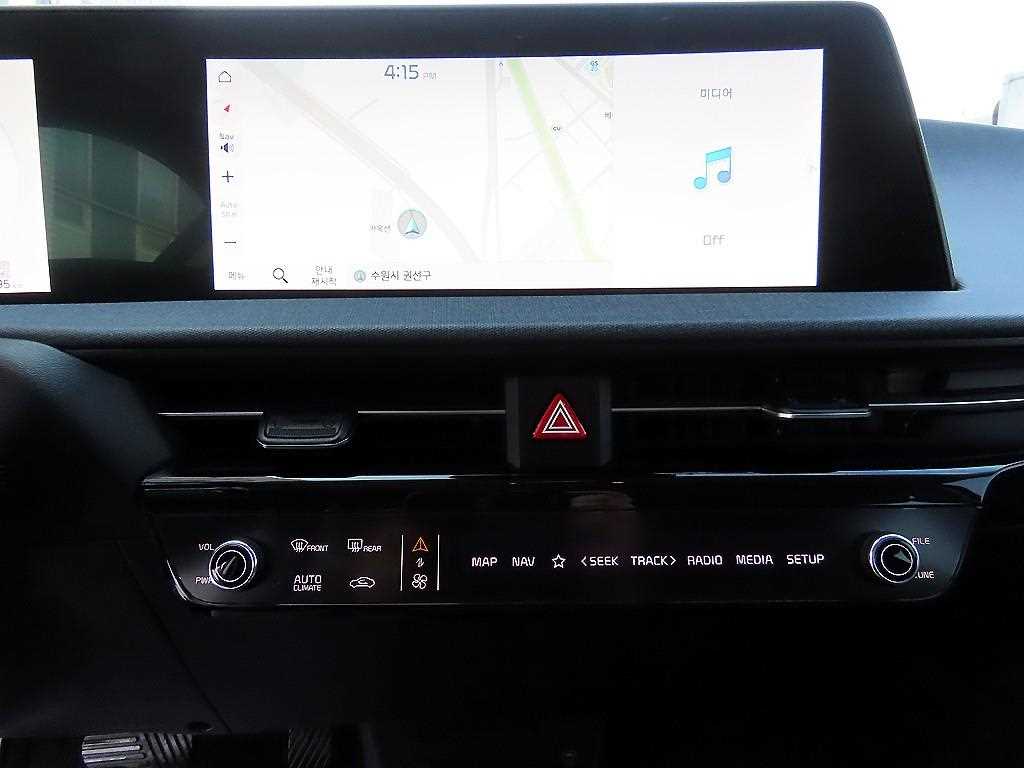 KIA EV6 2022 Blanco - Importación desde Corea - HF Imports Iquique - Foto 14