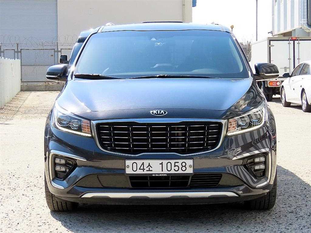 KIA Carnival 2019 - Importación desde Corea - HF Imports Iquique - Foto 1