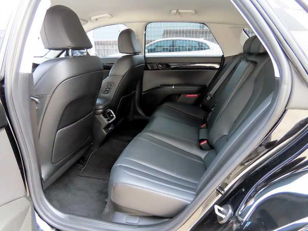 HYUNDAI Grandeur - Vista 6