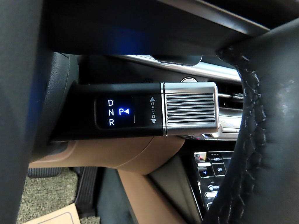 HYUNDAI Grandeur - Vista 10