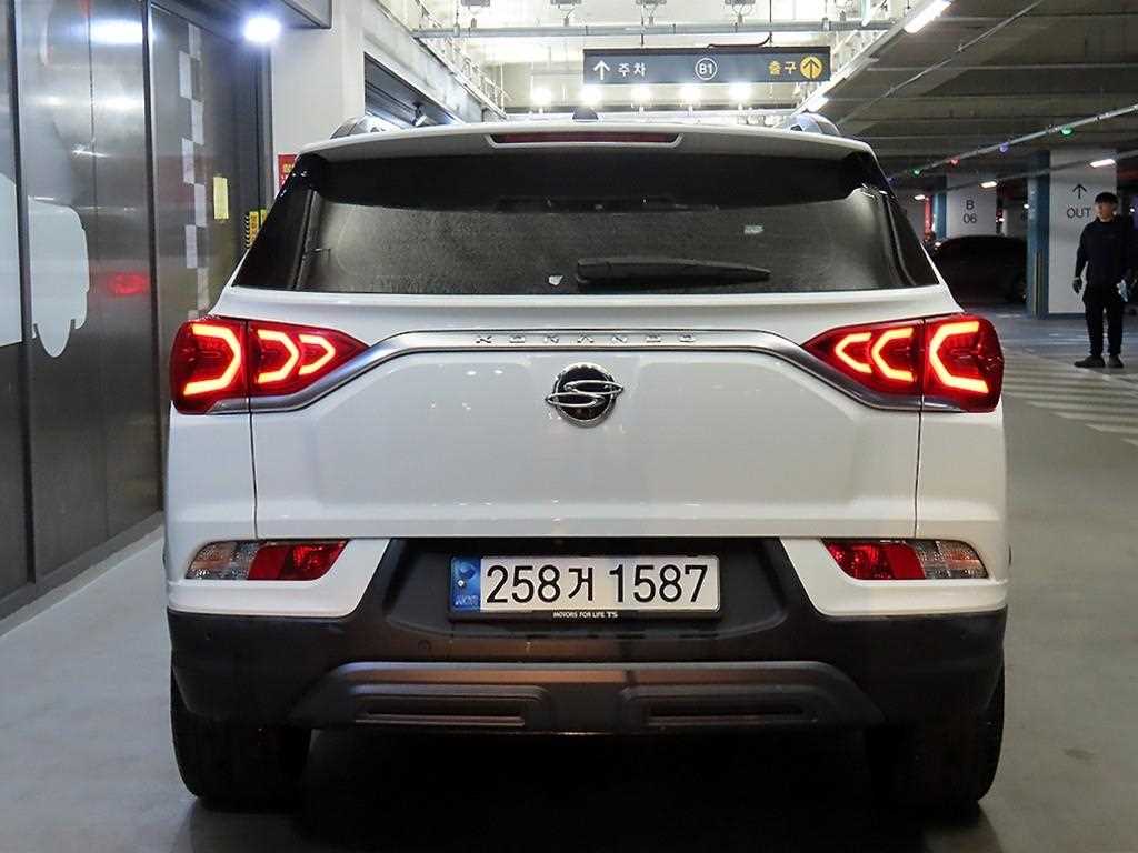 Ssangyong Korando - Vista 5