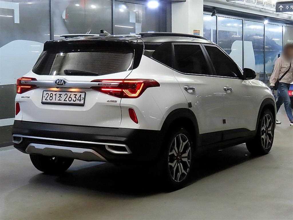 KIA Seltos - Vista 4