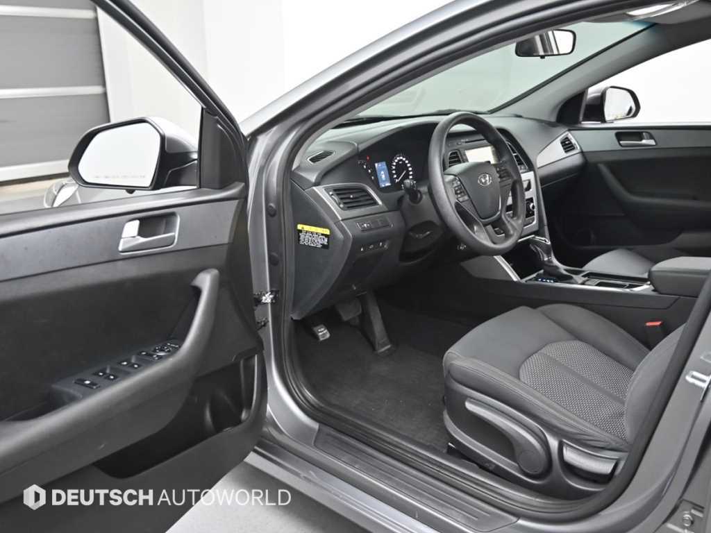 HYUNDAI Sonata - Vista 11