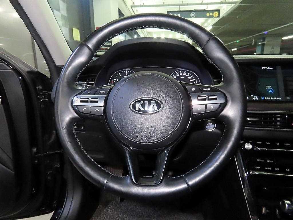 KIA K7 - Vista 8