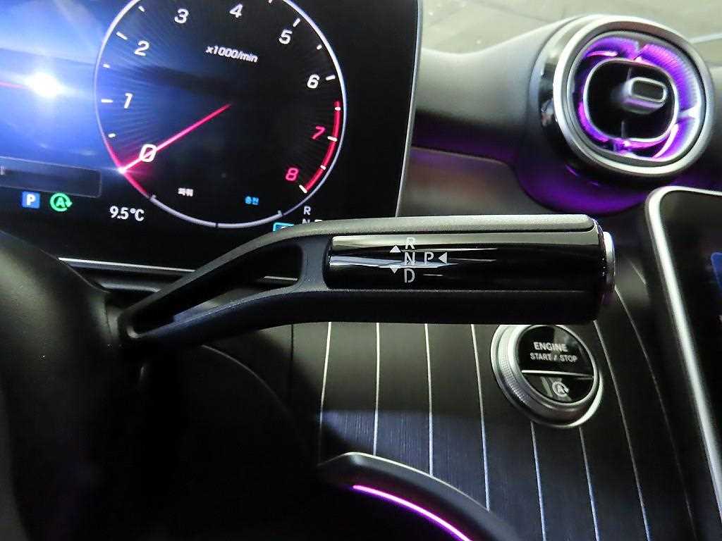 Mercedes Benz C Class - Vista 12