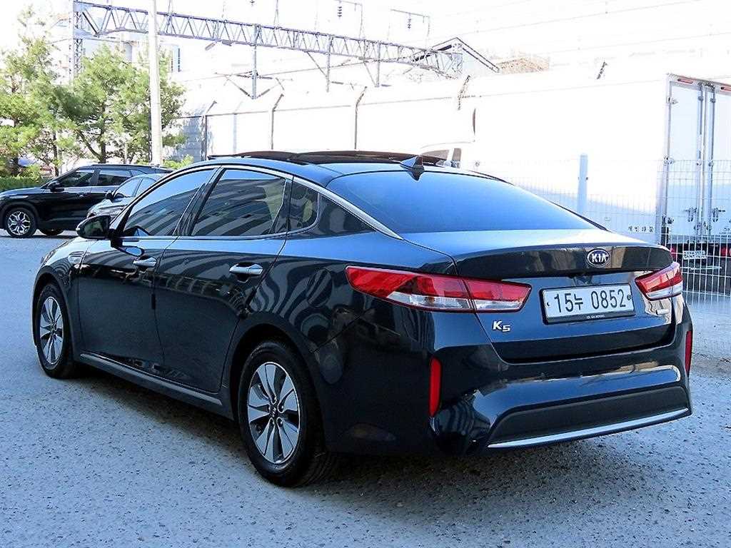 KIA K5 - Vista 3