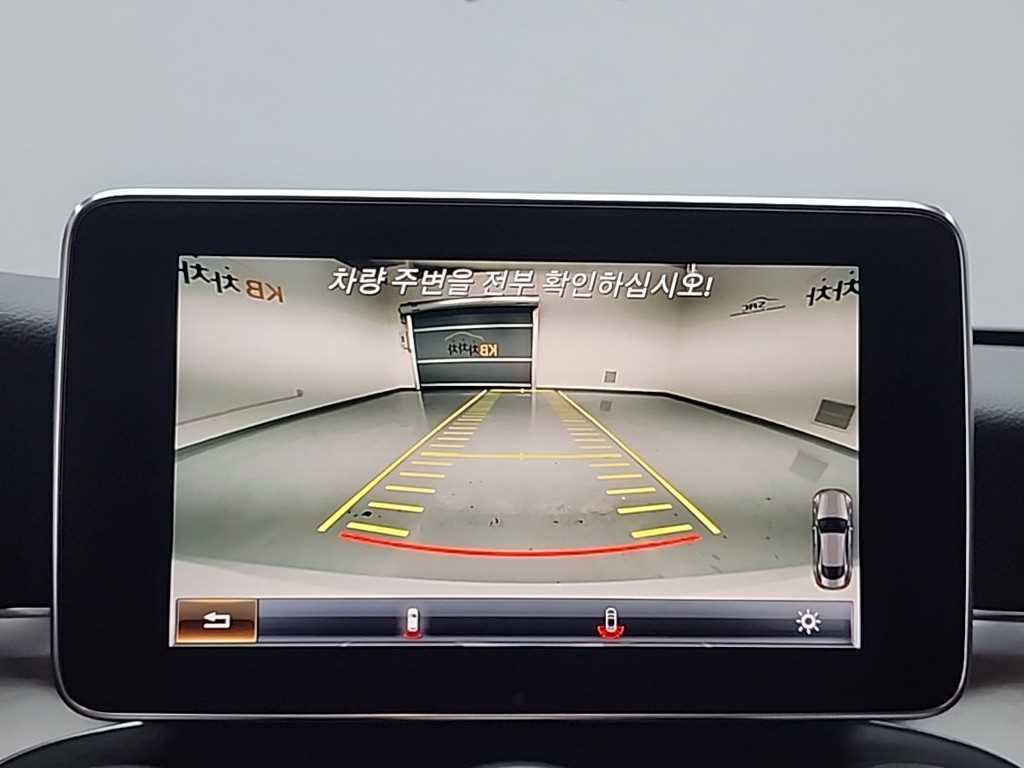 Mercedes Benz C Class 2018 Blanco - Importación desde Corea - HF Imports Iquique - Foto 15