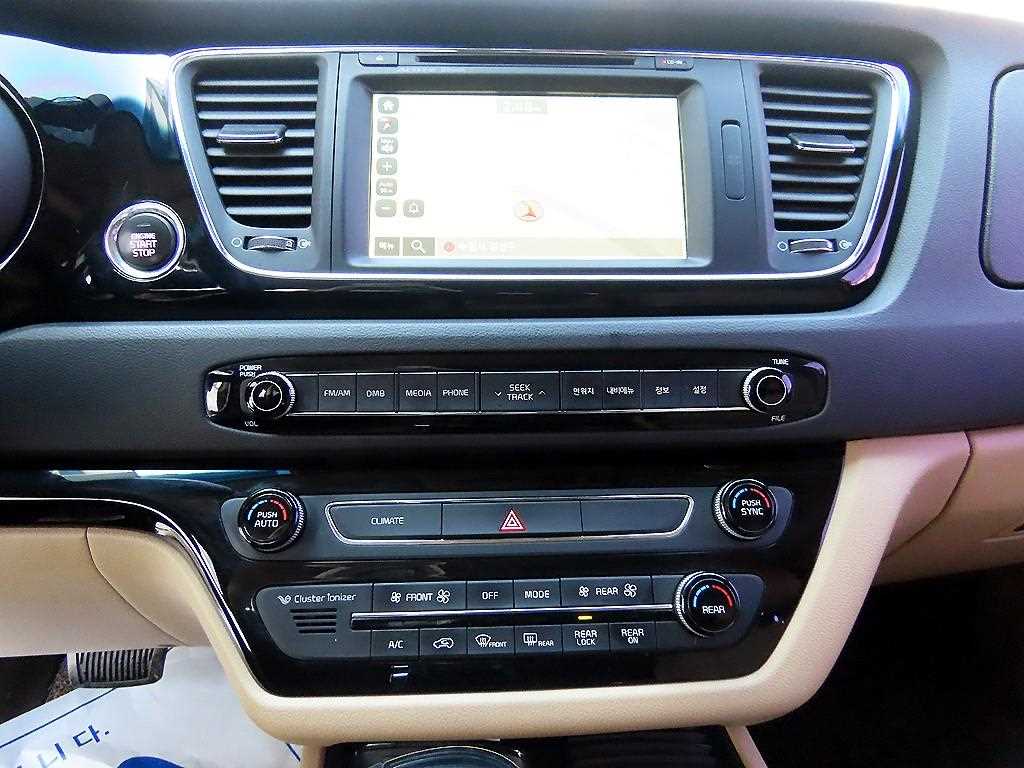 KIA Carnival 2016 - Importación desde Corea - HF Imports Iquique - Foto 14