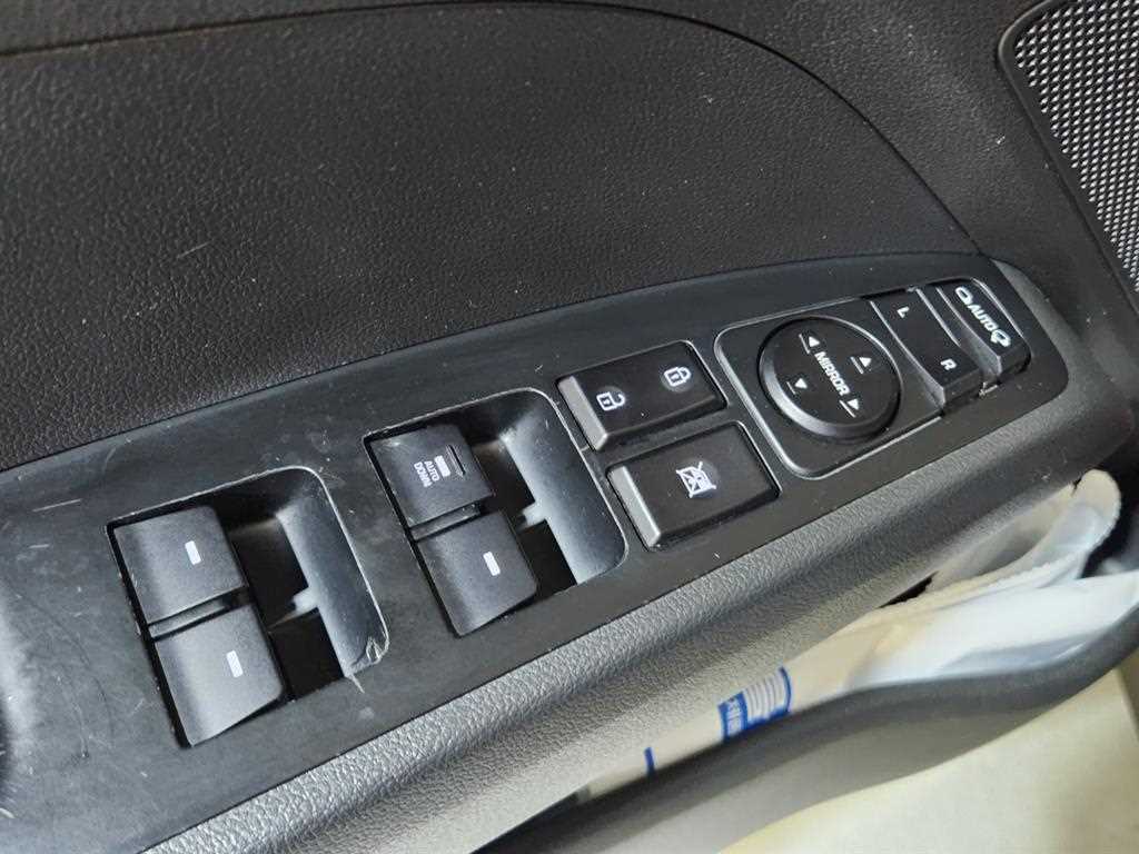 HYUNDAI Avante 2018 Negro - Importación desde Corea - HF Imports Iquique - Foto 15