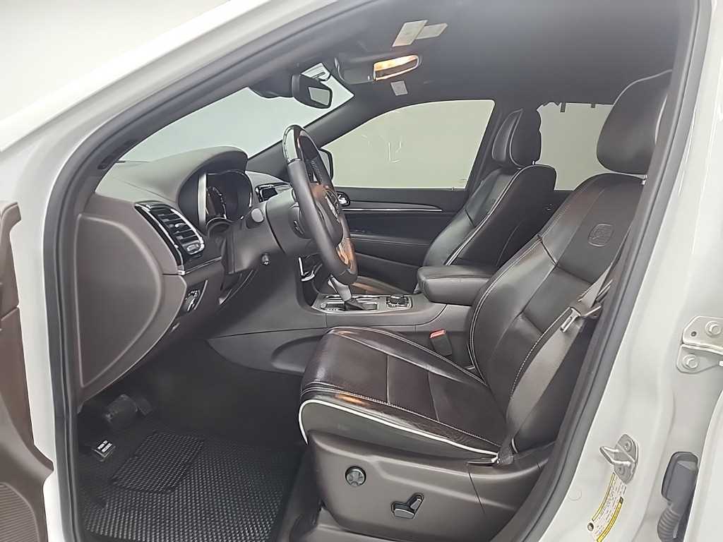 Jeep Cherokee - Vista 11