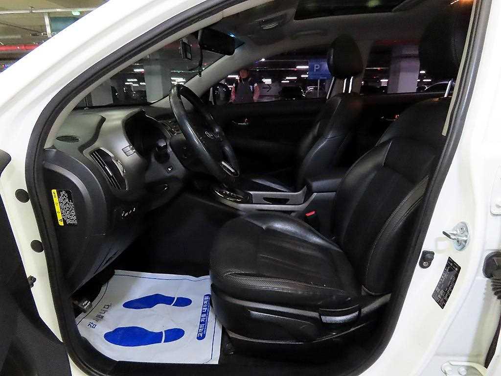 KIA Sportage - Vista 6