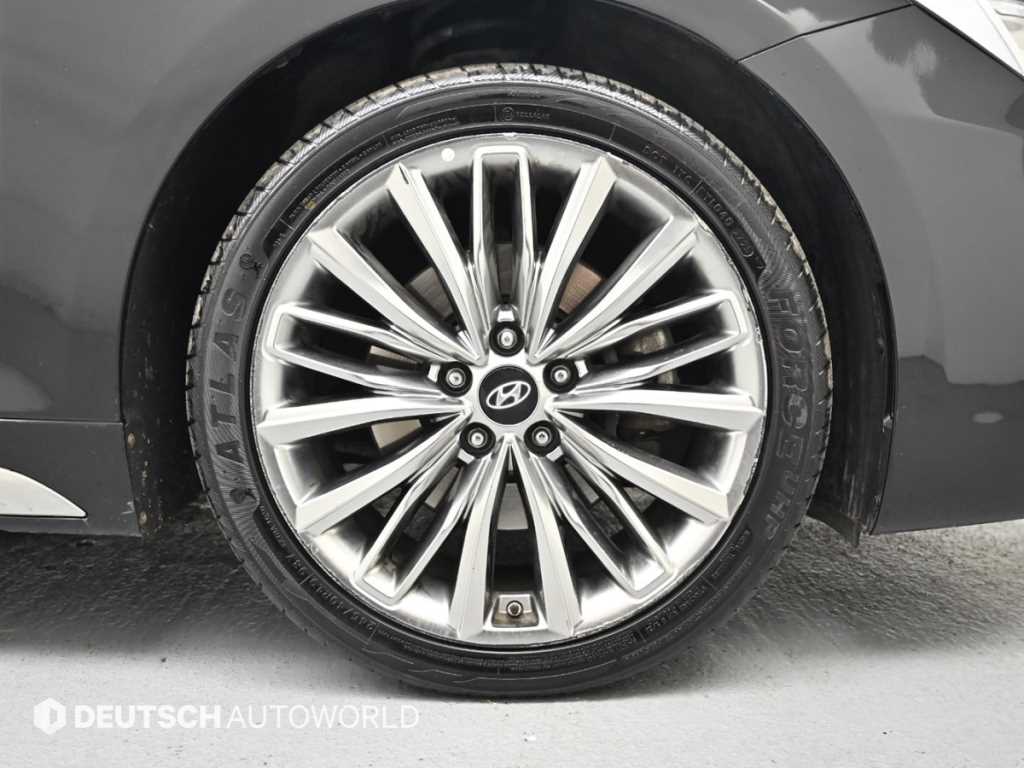 HYUNDAI Grandeur - Vista 5