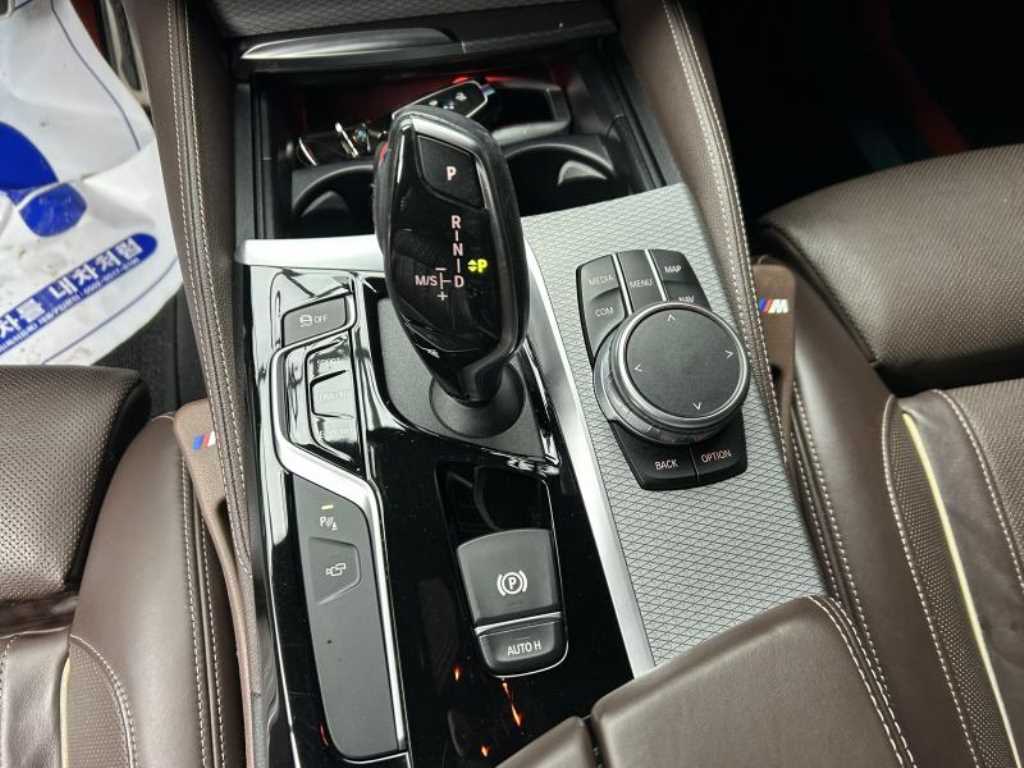 BMW 5 Series - Vista 11