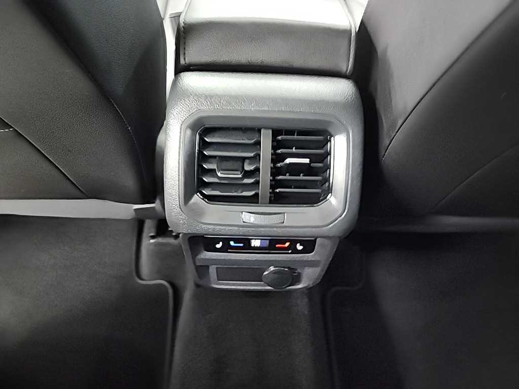 Volkswagen Tiguan 2022 Blanco - Importación desde Corea - HF Imports Iquique - Foto 13