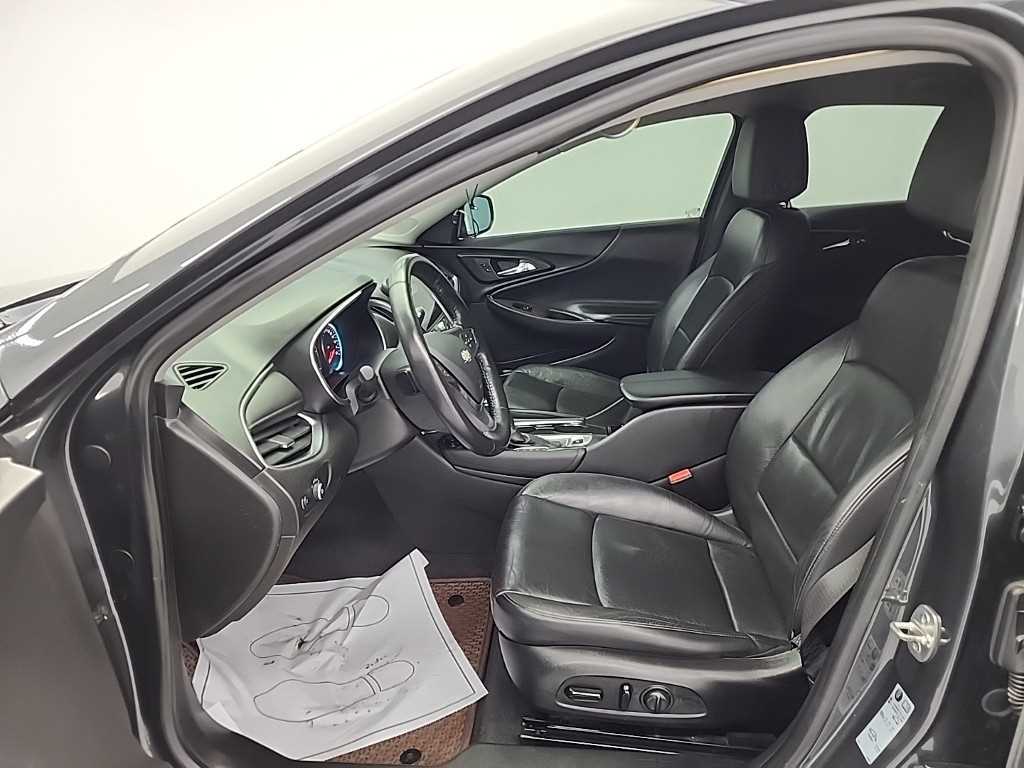 Chevrolet Malibu - Vista 11