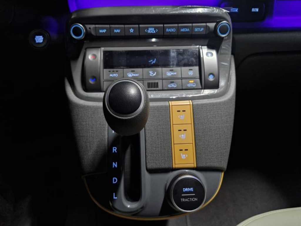 HYUNDAI Casper - Vista 11