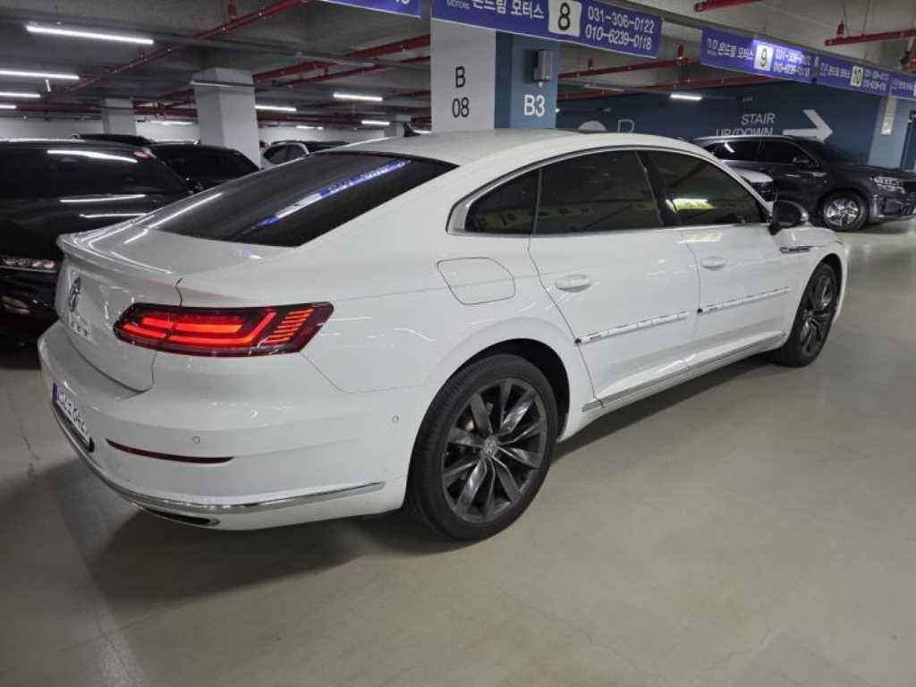 Volkswagen Arteon - Vista 4