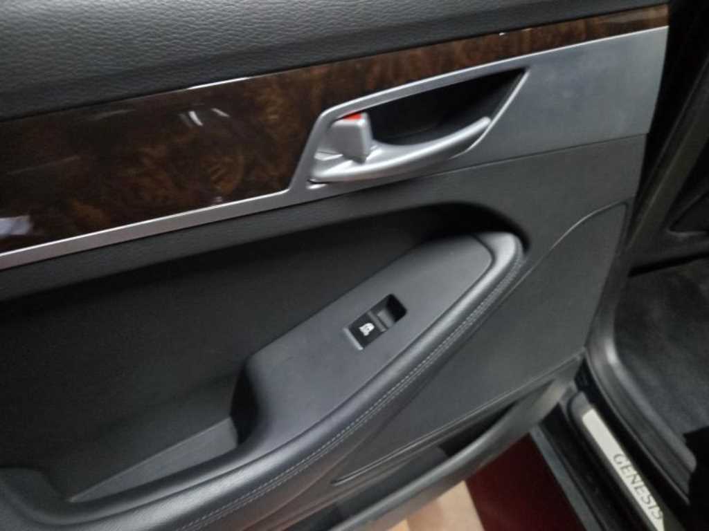 HYUNDAI Genesis 2015 Negro - Importación desde Corea - HF Imports Iquique - Foto 14