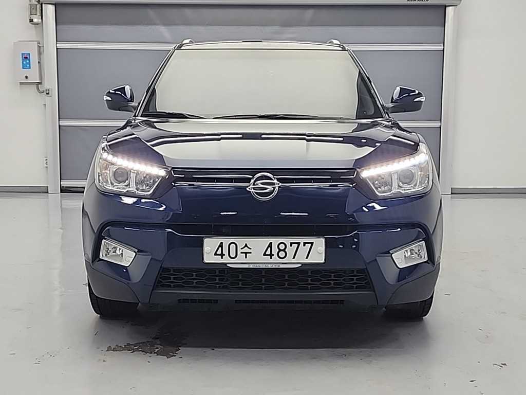 Ssangyong Tivoli - Vista 2