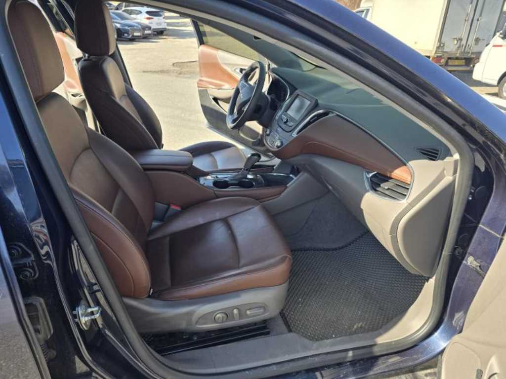 Chevrolet Malibu - Vista 9