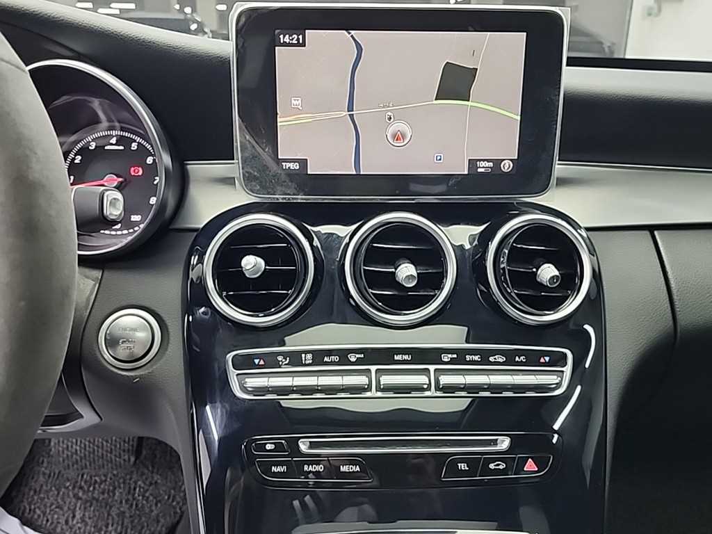 Mercedes Benz C Class - Vista 10