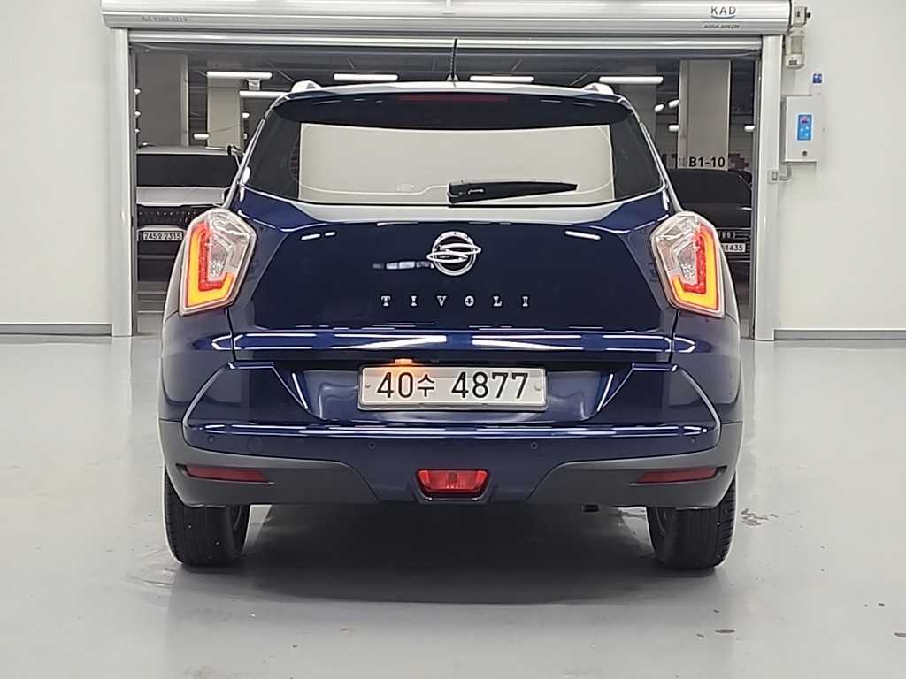 Ssangyong Tivoli - Vista 3