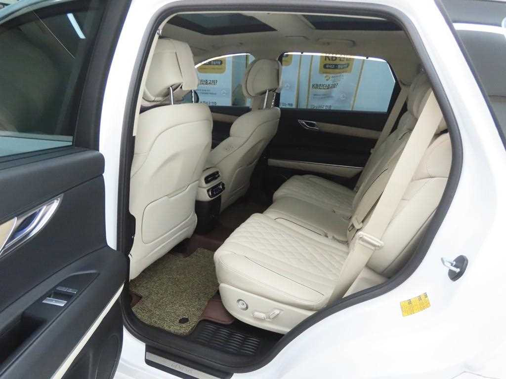 Genesis GV80 - Vista 6