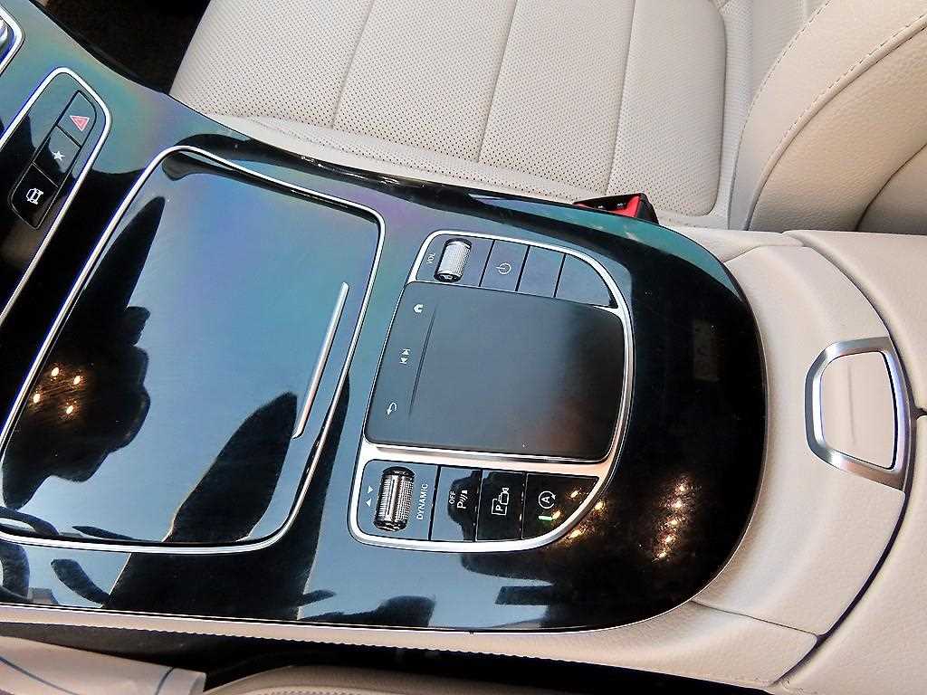 Mercedes Benz E class - Vista 11