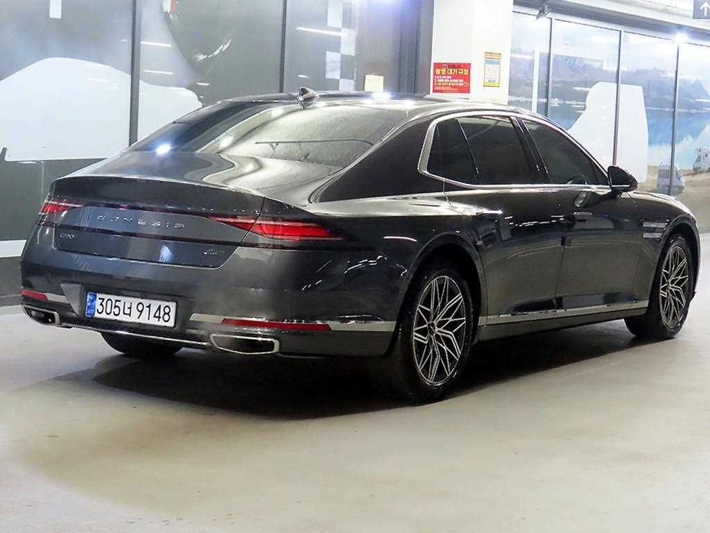 Genesis G90 - Vista 4