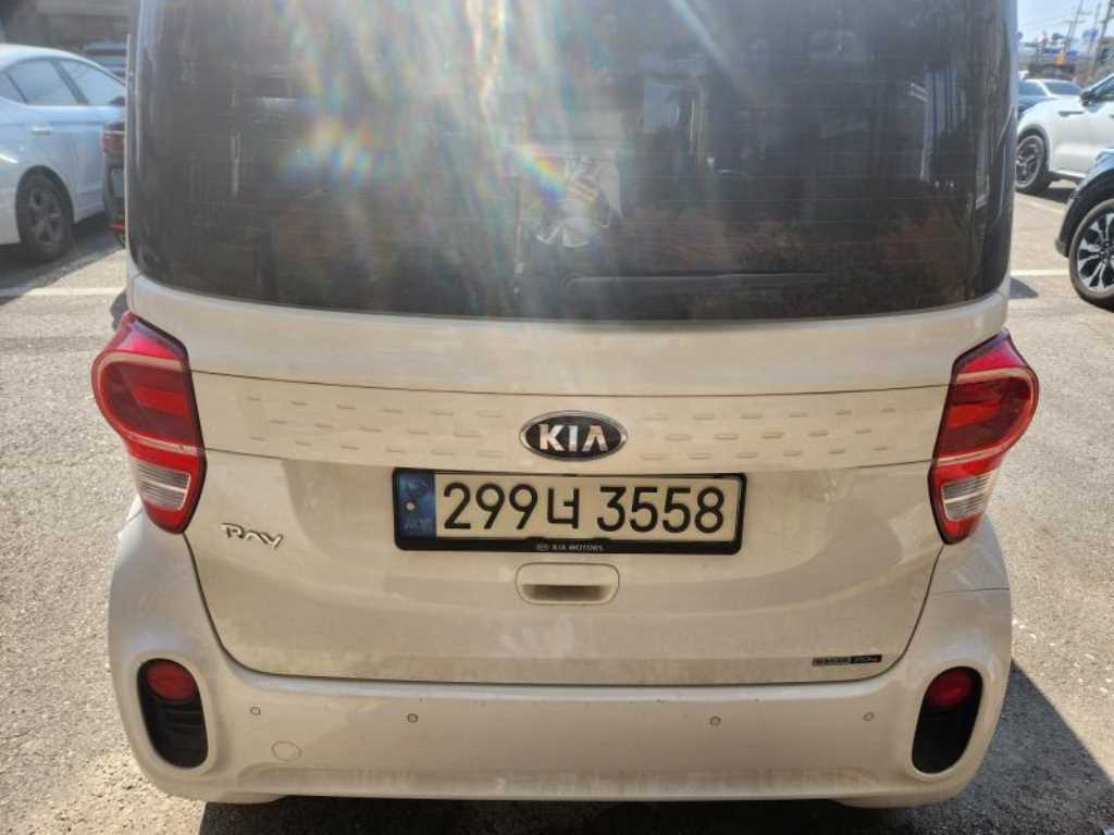 KIA Ray - Vista 3