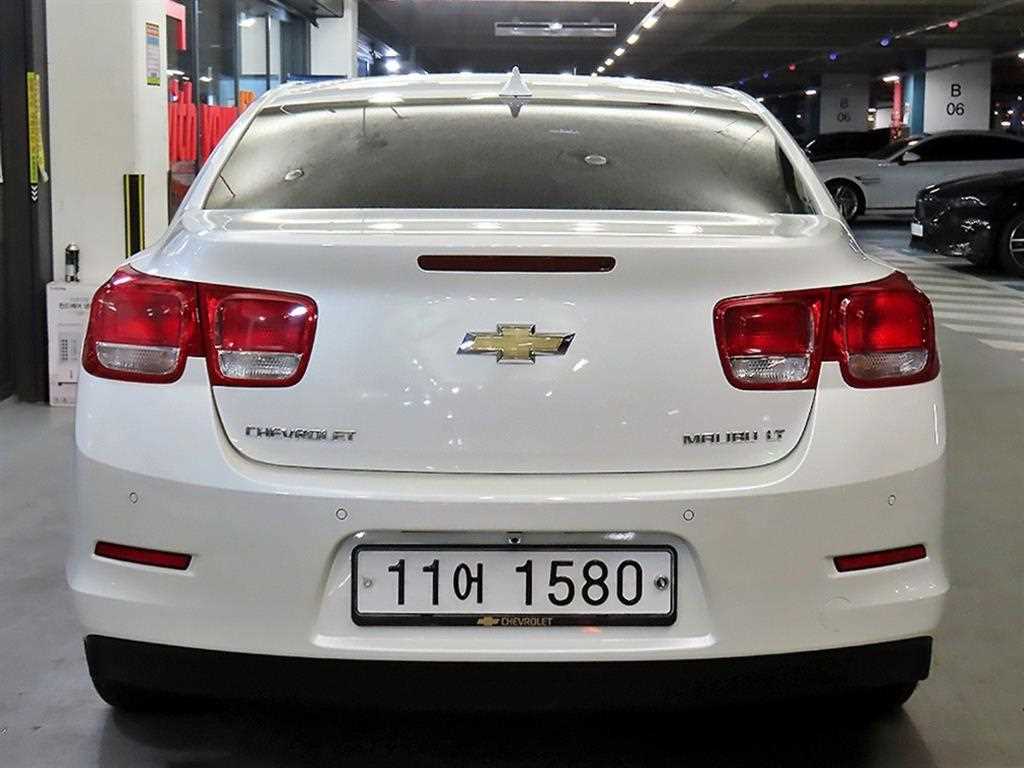 Chevrolet Malibu - Vista 5