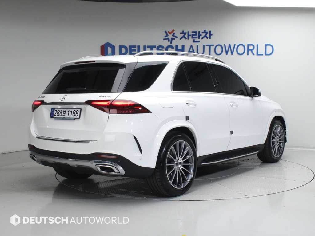 Mercedes Benz GLE Class - Vista 2