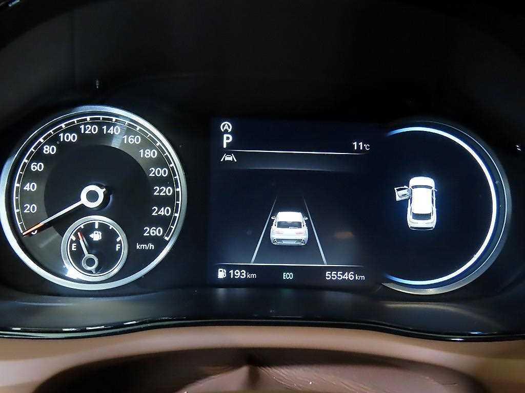 Genesis GV70 - Vista 9