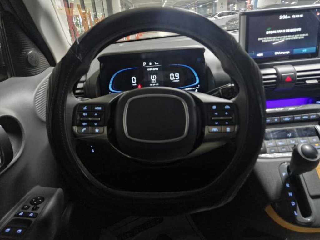 HYUNDAI Casper - Vista 8