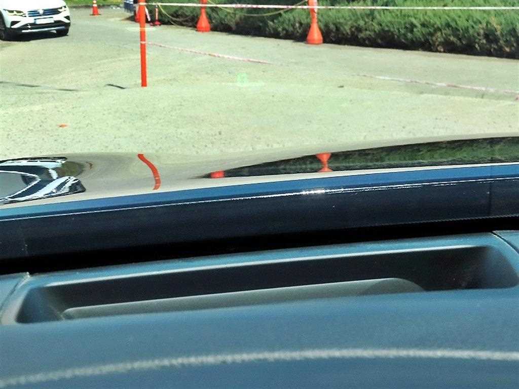 HYUNDAI Genesis - Vista 10