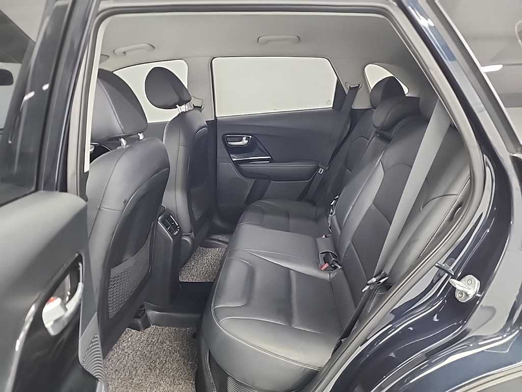 KIA Niro - Vista 12
