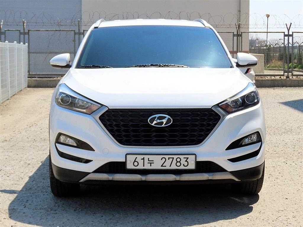 HYUNDAI Tucson 2017 Blanco - Importación desde Corea - HF Imports Iquique - Foto 1