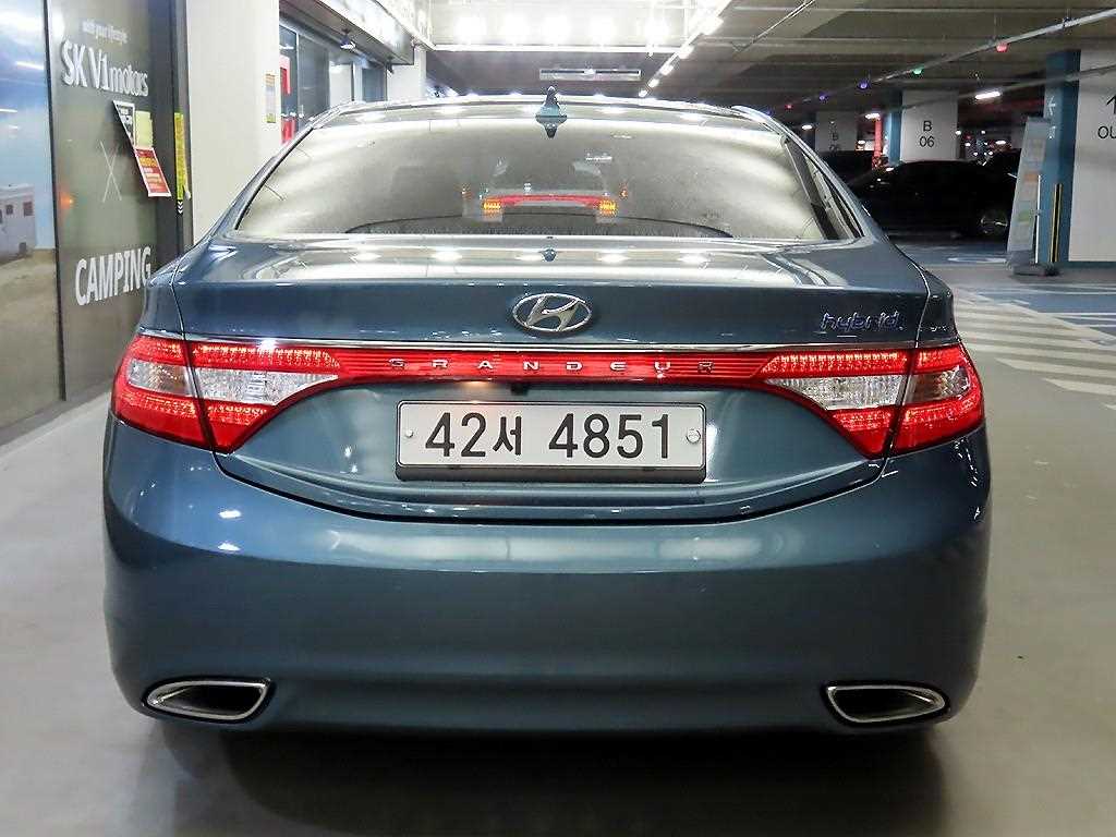 HYUNDAI Grandeur - Vista 5