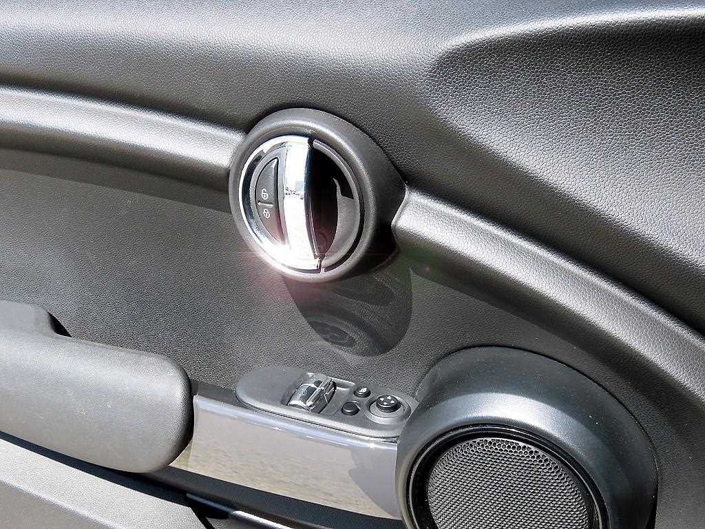 Mini Cooper - Vista 11