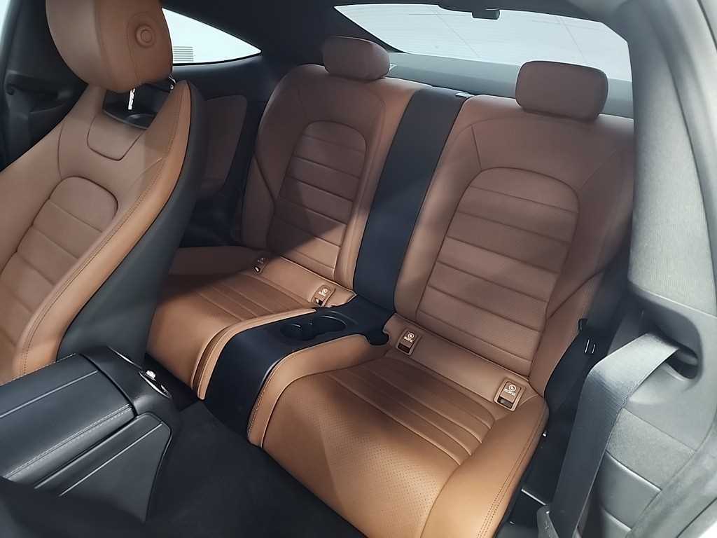 Mercedes Benz C Class - Vista 12