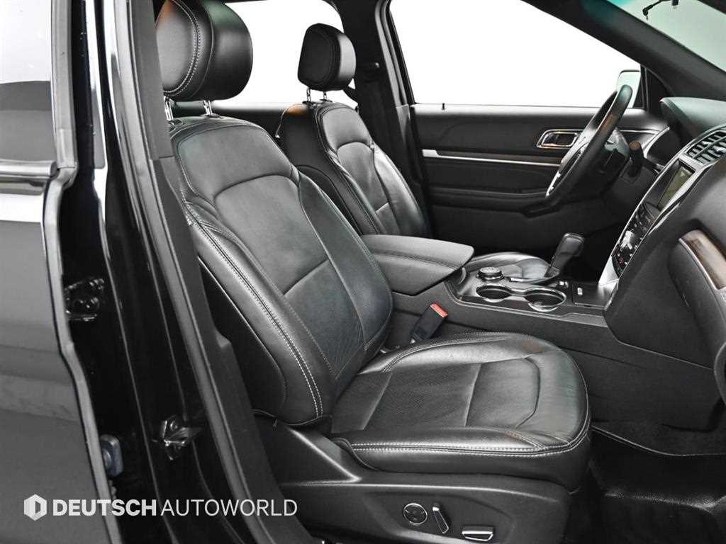 Ford Explorer - Vista 10