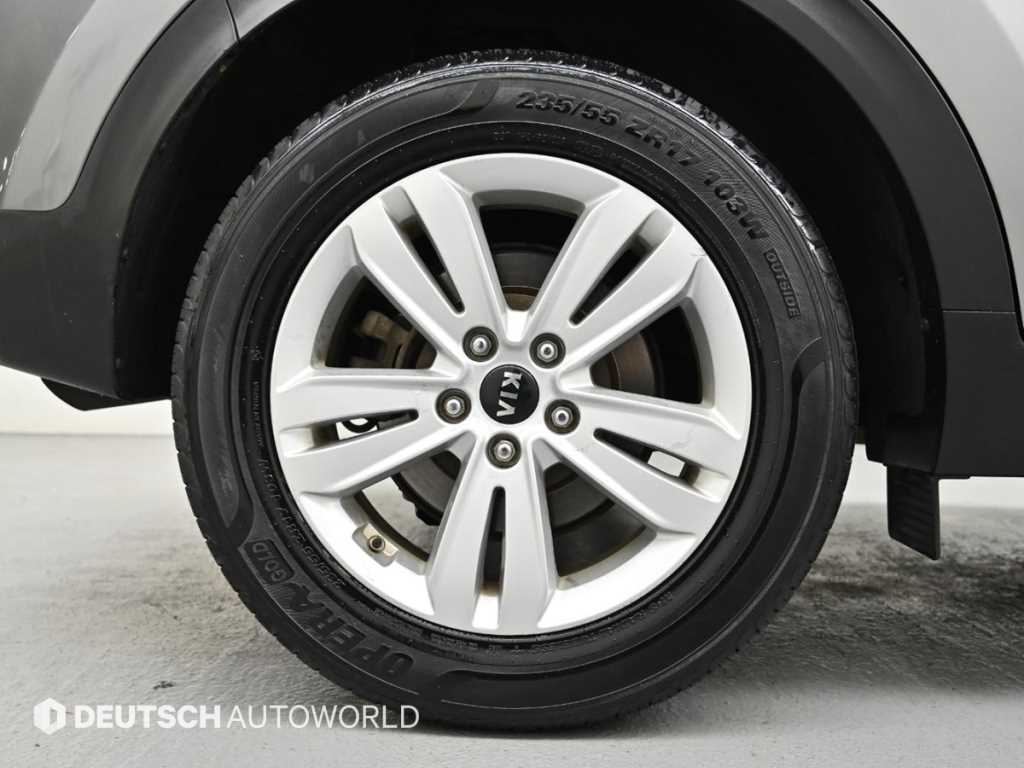 KIA Sportage - Vista 5