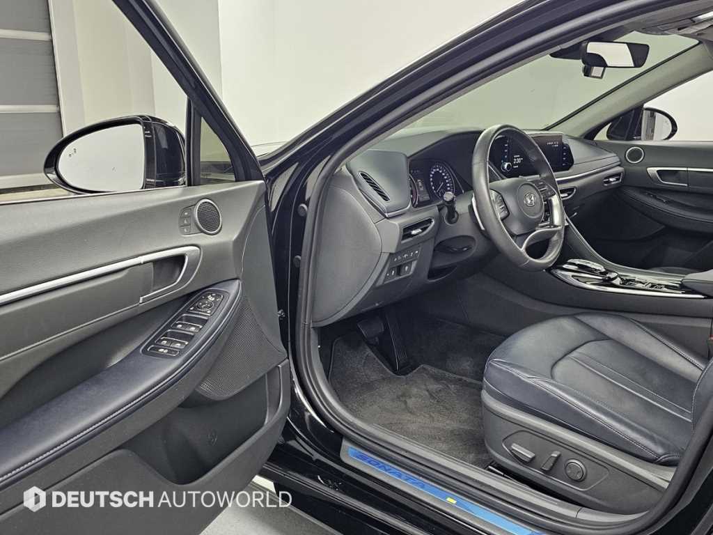 HYUNDAI Sonata - Vista 11