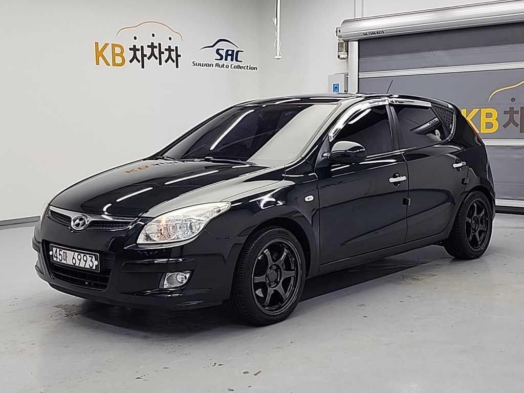 HYUNDAI i30 2008 Negro - Importación desde Corea - HF Imports Iquique - Foto 1
